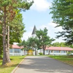 โรงเรียน Bibaushi Elementary School จุดแวะแรก เส้นทางปั่นจักรยานเที่ยวฮอกไกโด Panorama Road ที่ Biei